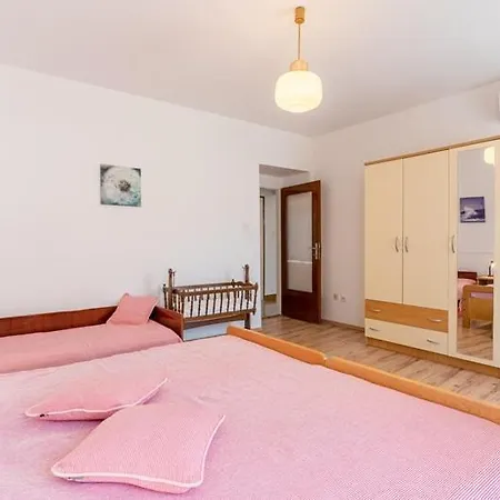 In With Terrace, Air Condition, Wifi, 5205-1 *
