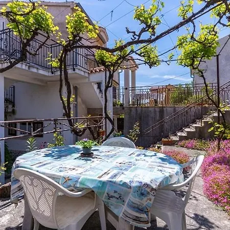Apartament In With Terrace, Air Condition, Wifi, 5205-1 *